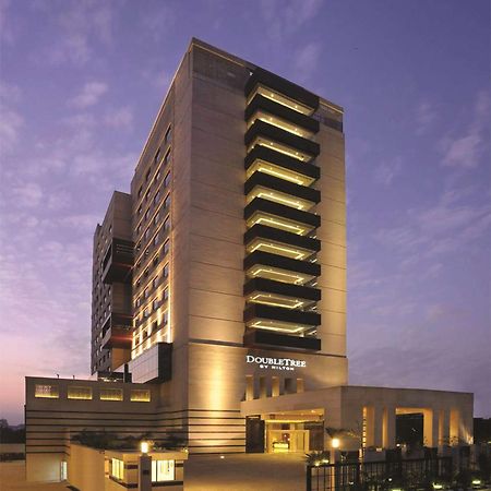 Hotel Doubletree By Hilton Gurgaon New Delhi Ncr Exterior foto