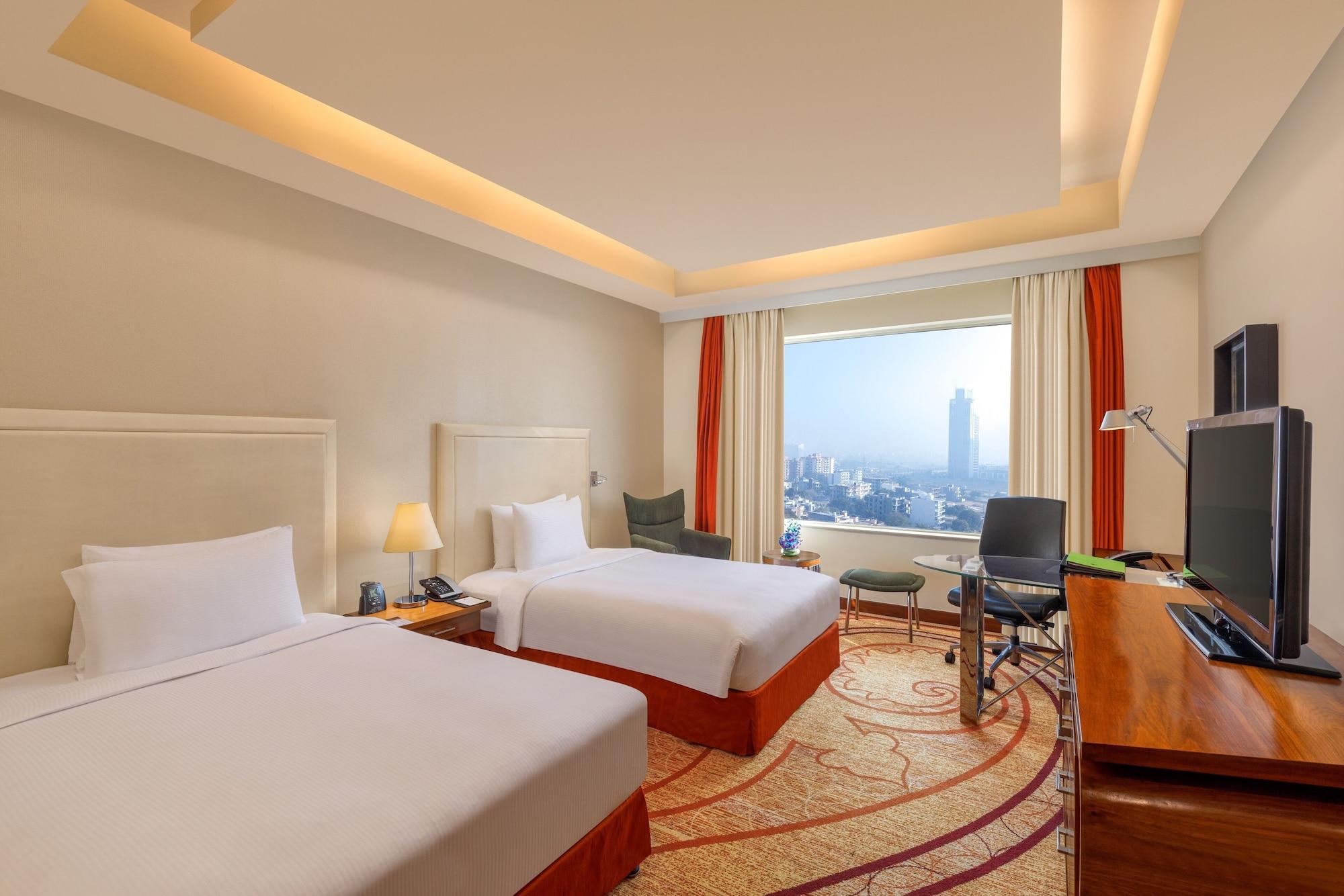 Hotel Doubletree By Hilton Gurgaon New Delhi Ncr Exterior foto